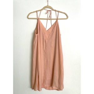 *New w/tags* pretty blush V-neck dress